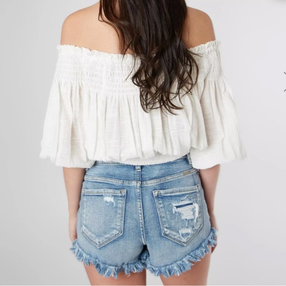 Free People/ We the free “Dancing Til Dawn”White Billowy Gauzy Peasant crop - Picture 2 of 6